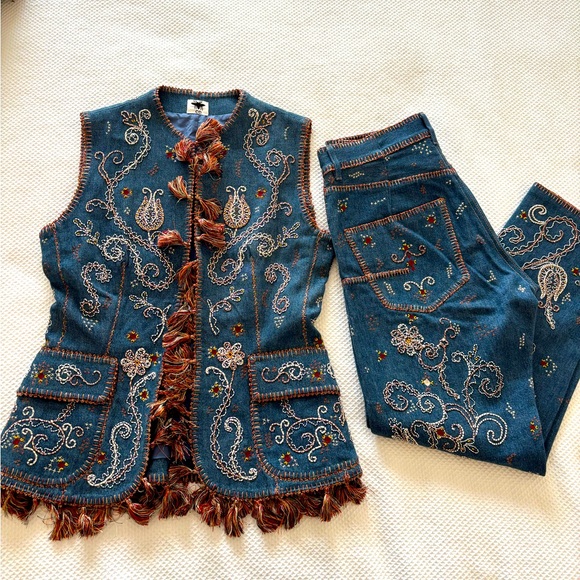 Christian Dior Hand-Embroidered Denim Vest and Pants Set - Picture 1 of 16